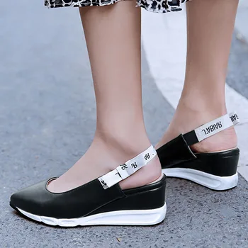 Modne Eleganckie Damskie Sandały 2020 Codzienne Letnie Sandały Kobiety Ostre Skarpety Tylny Pas Platforma Consise Shoes Woman 2020 New